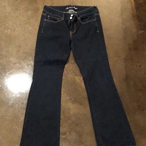 American Eagle artist dark denim jean